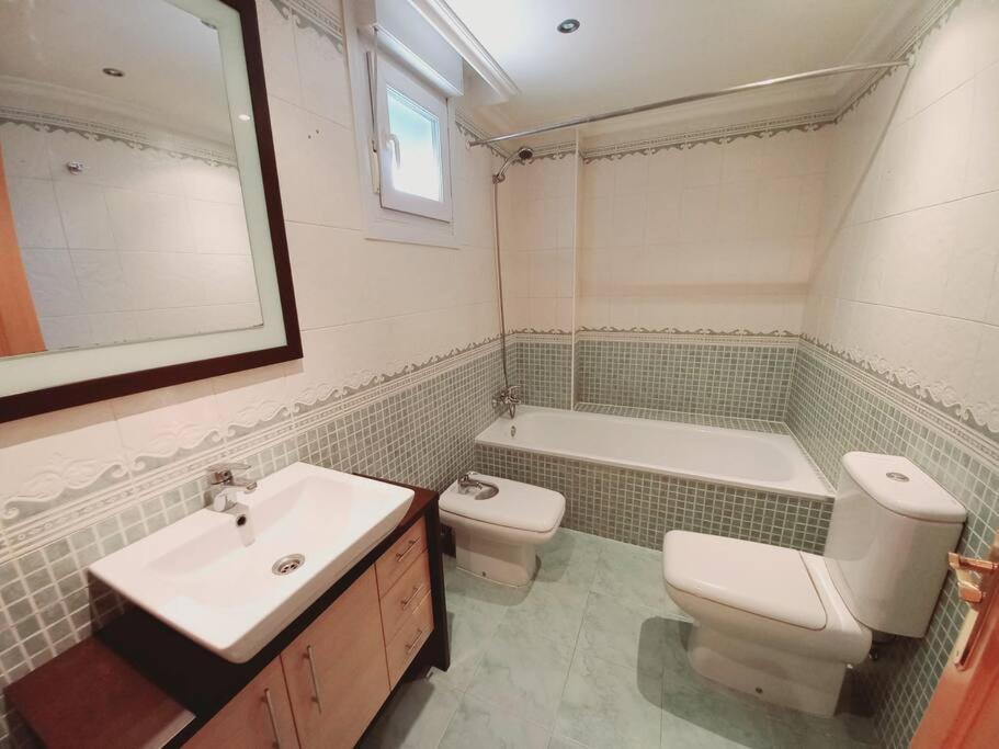Apartamento Para 5 Personas Con Garaje A 10 Minutos De Valladolid Luaran gambar