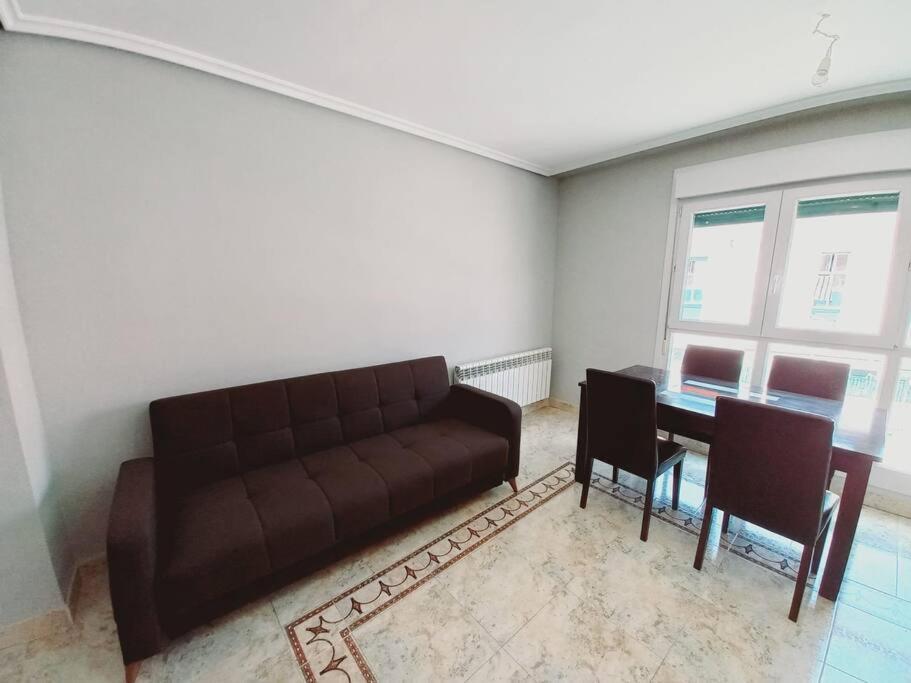 Apartamento Para 5 Personas Con Garaje A 10 Minutos De Valladolid Luaran gambar