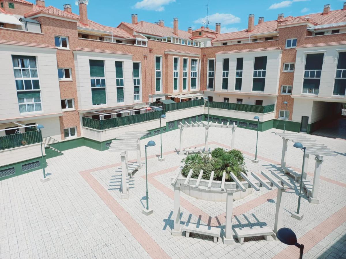 Apartamento Para 5 Personas Con Garaje A 10 Minutos De Valladolid Luaran gambar